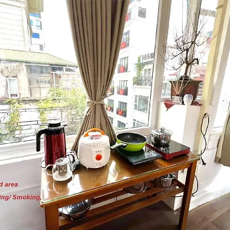Nice room located right next to the Old Quarter Căn phòng nhiều ánh sáng tại ngay gần phố đi bộ Hồ Gươm-3